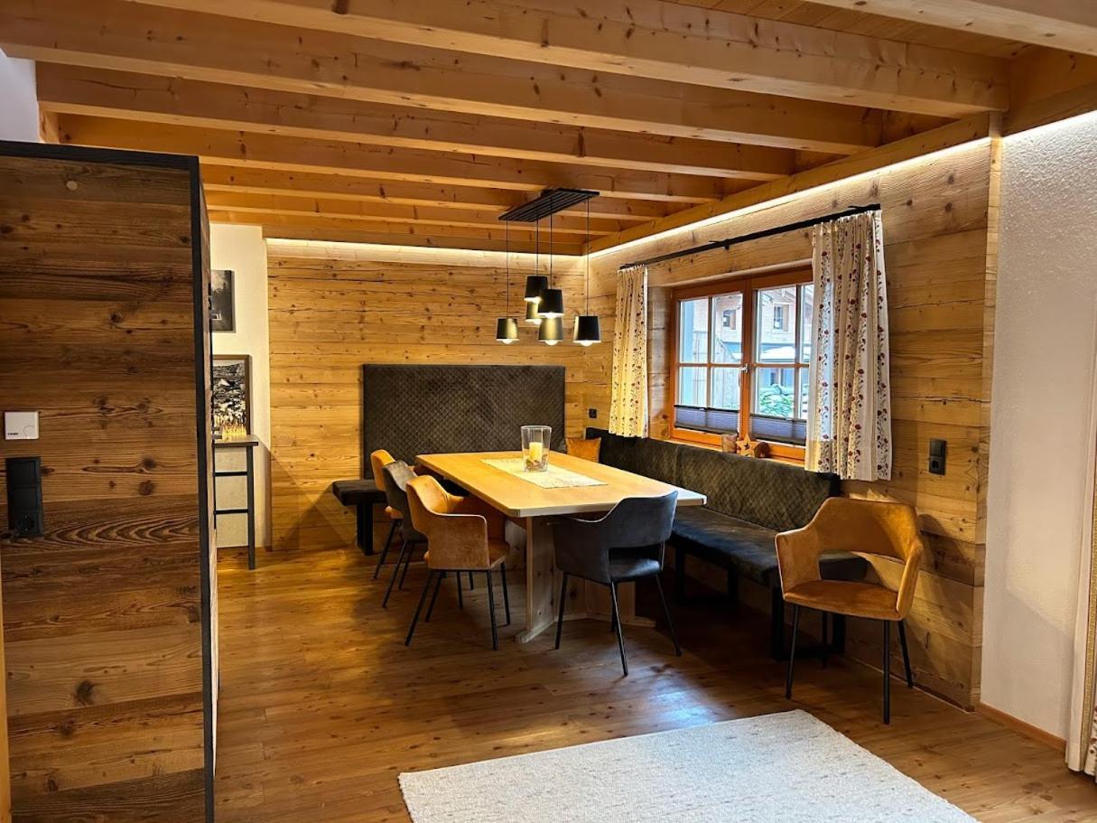 Feriendorf Joggler - Chalets Nahe Der Gondel Цель-ам-Циллер Экстерьер фото